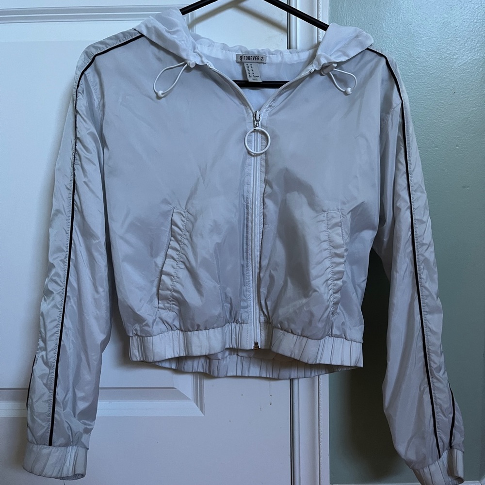 medium forever 21 white/grey lightweight rain and windbreaker jacket